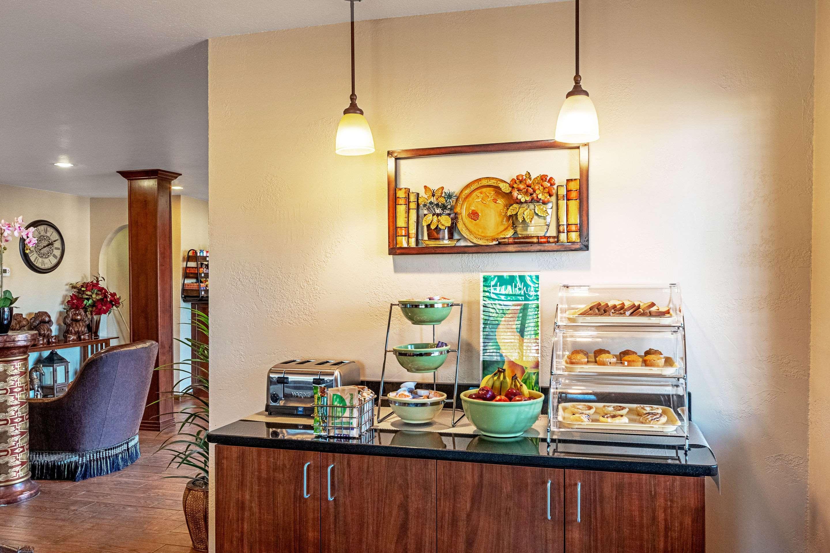 Quality Inn Three Rivers Buitenkant foto