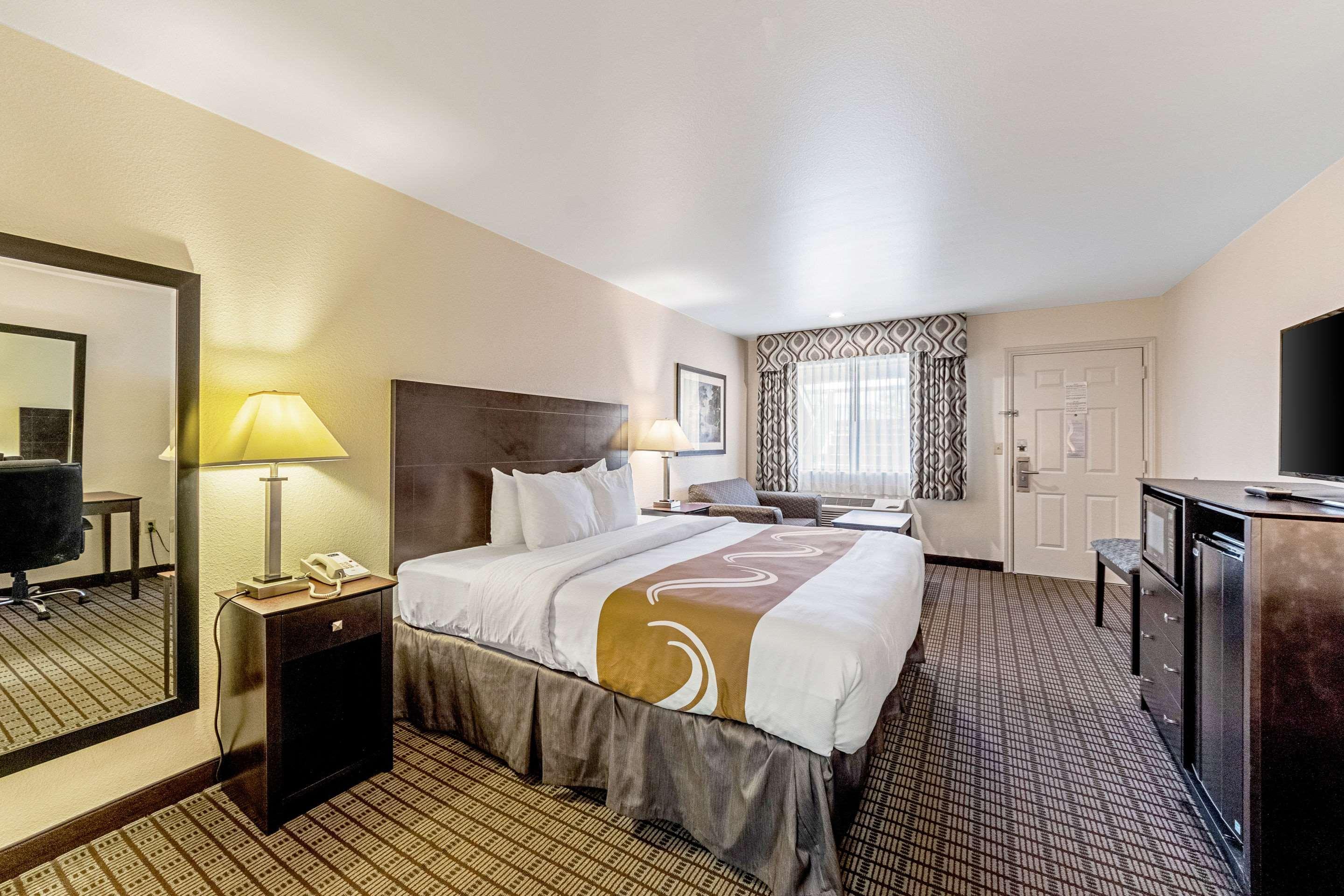 Quality Inn Three Rivers Buitenkant foto
