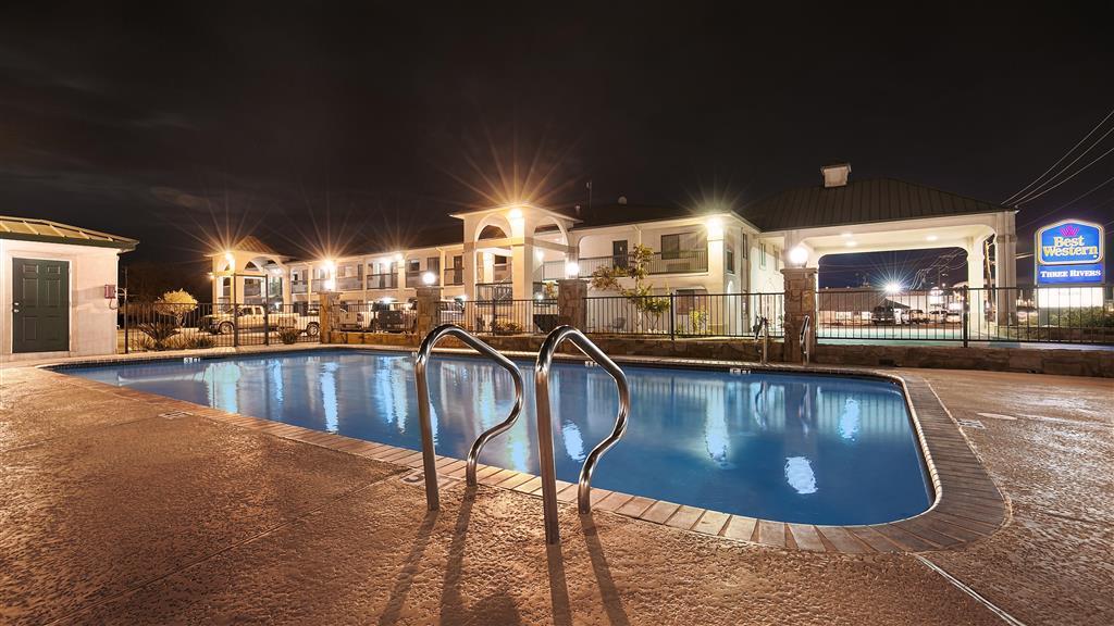 Quality Inn Three Rivers Buitenkant foto