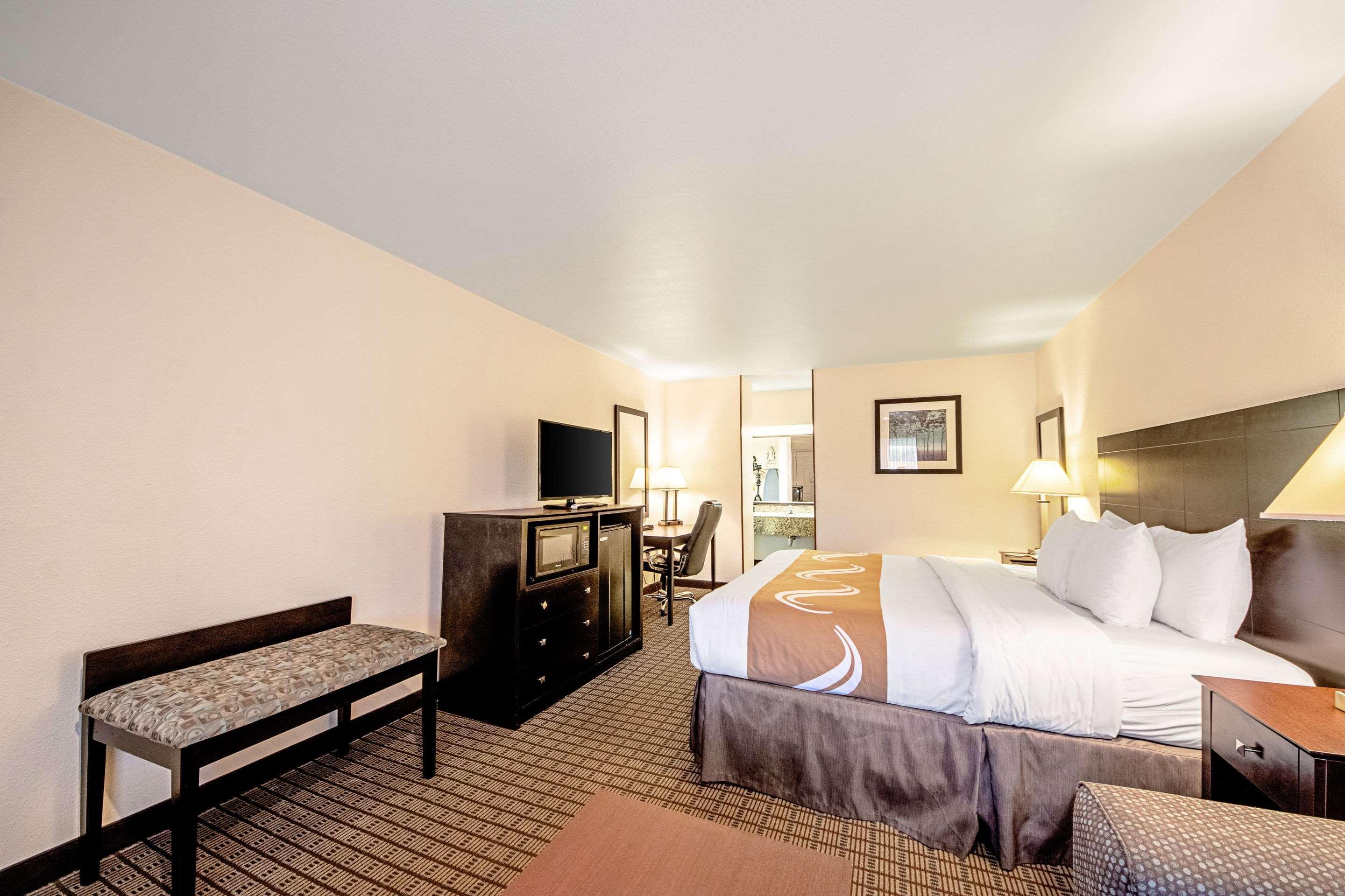 Quality Inn Three Rivers Buitenkant foto